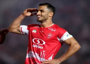 قرارداد نجومی در راه است؛ پرسپولیس با پیشنهاد ۳۰ میلیاردی برای این فصل و ۱۰۰ میلیاردی برای فصل بعد / جزئیات توافق مالی جدید پرسپولیس فاش شد؛ ارقام میلیاردی برای امضای قرارداد جنجالی